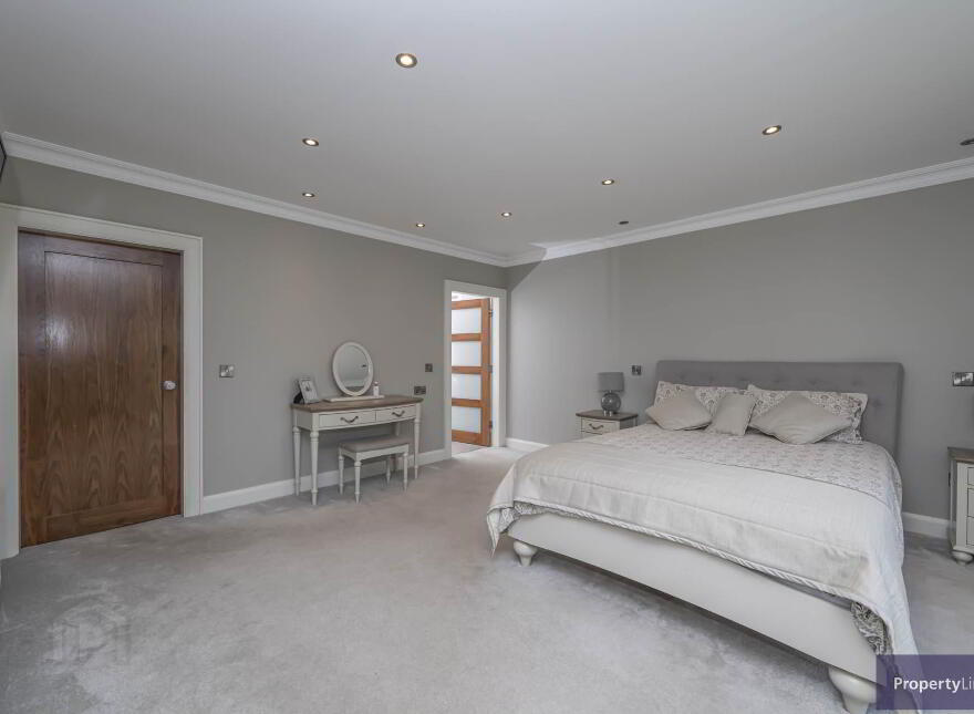 33 Ballymacnab Road, Armagh, BT60 2QS