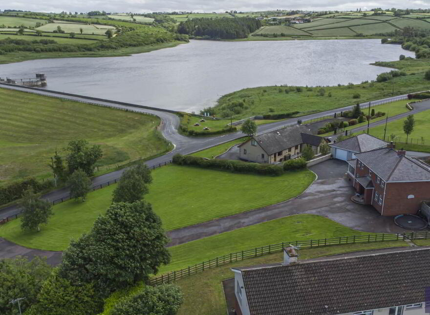 33 Ballymacnab Road, Armagh, BT60 2QS