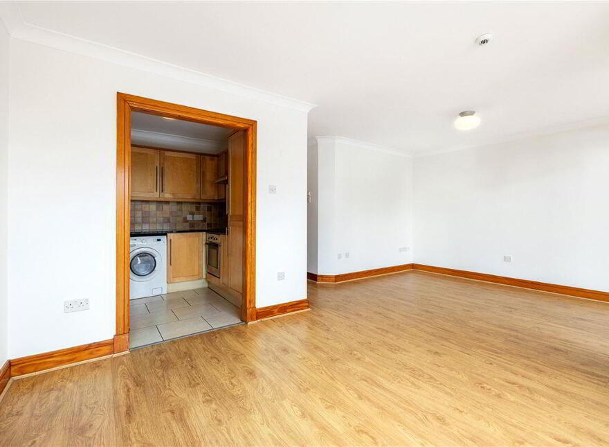 75 Glaslyn Apartments, Howth Road, Dublin, D03H685