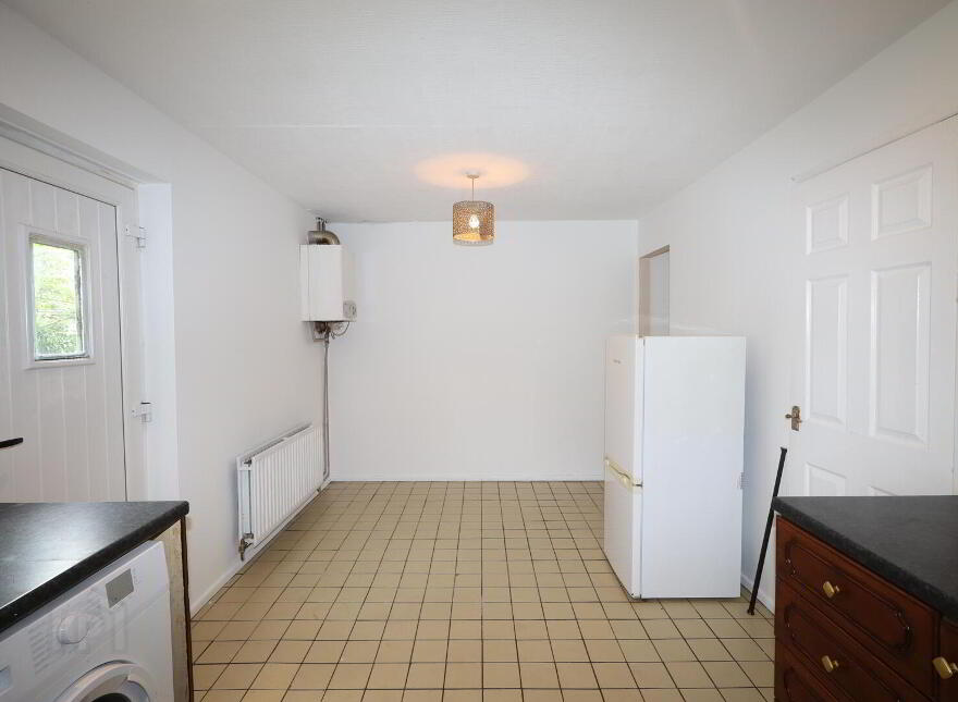 5 Whitewell Road, Newtownabbey, BT36 7ES