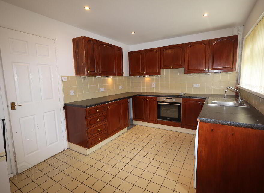 5 Whitewell Road, Newtownabbey, BT36 7ES