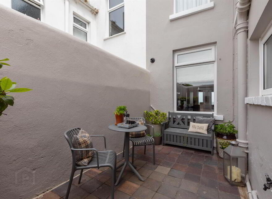 121 Millisle Road, Donaghadee, BT21 0LA
