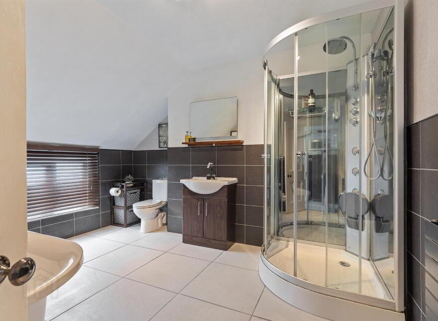 121 Millisle Road, Donaghadee, BT21 0LA