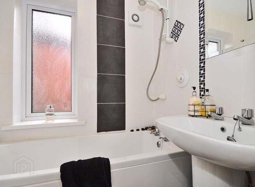 29 Donegall Avenue, Belfast, BT12 6LS