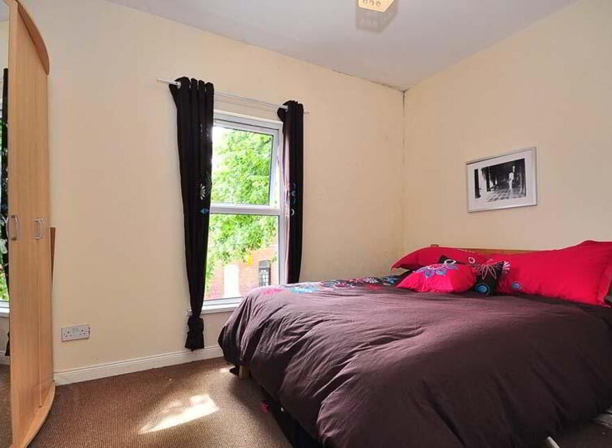 29 Donegall Avenue, Belfast, BT12 6LS