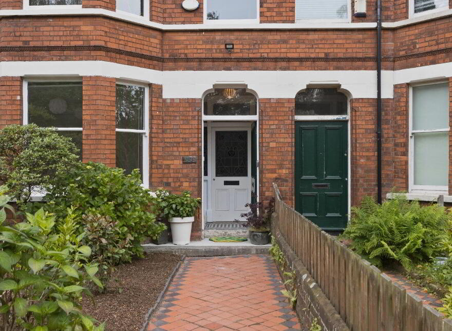 388 Ravenhill Road, Belfast, BT6 0BA
