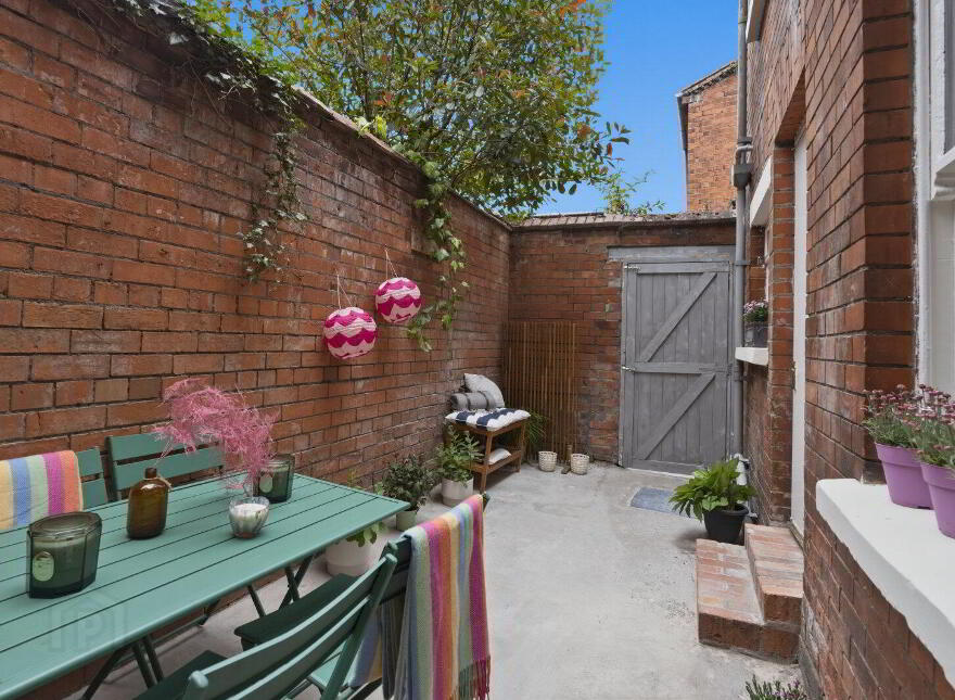 388 Ravenhill Road, Belfast, BT6 0BA