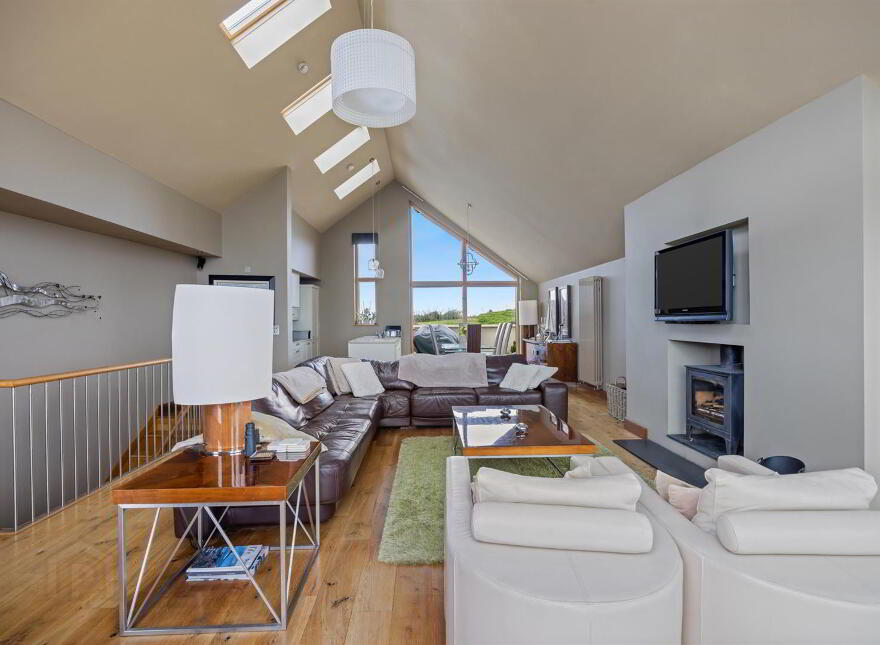 5 Harbour View, Dhu Varren, Portrush, BT56 8QL