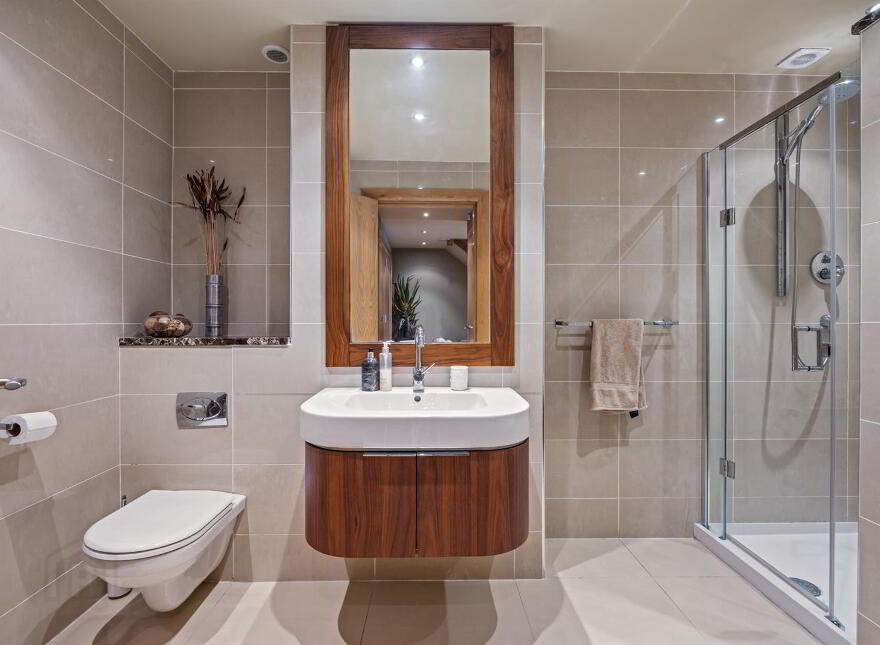 5 Harbour View, Dhu Varren, Portrush, BT56 8QL