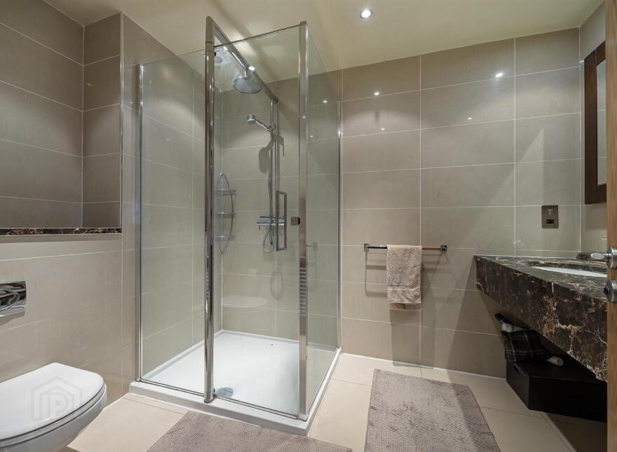 5 Harbour View, Dhu Varren, Portrush, BT56 8QL