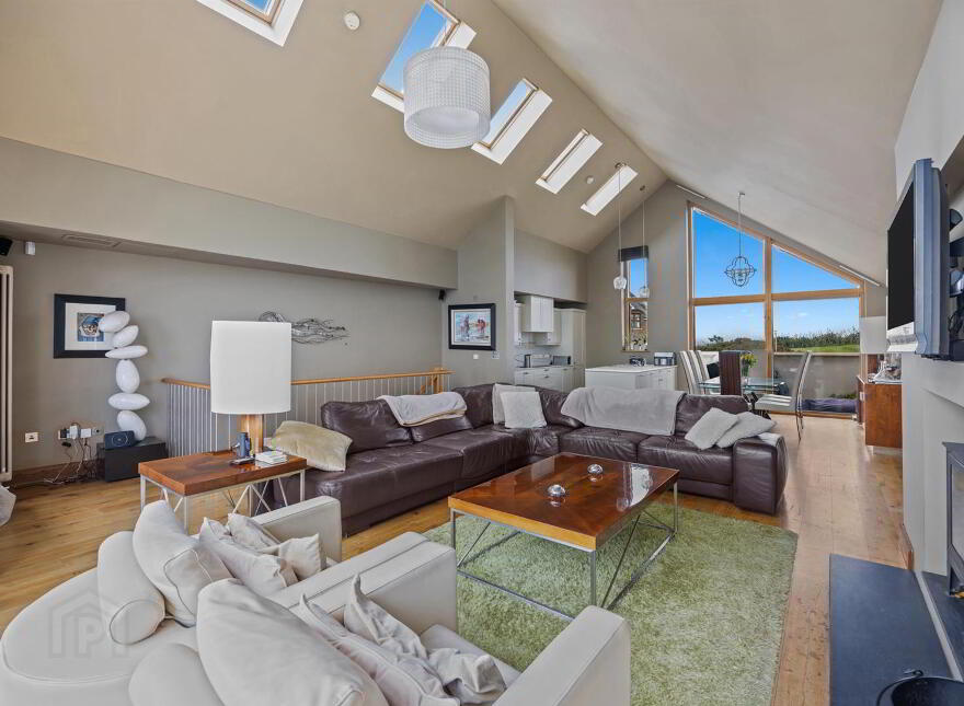 5 Harbour View, Dhu Varren, Portrush, BT56 8QL