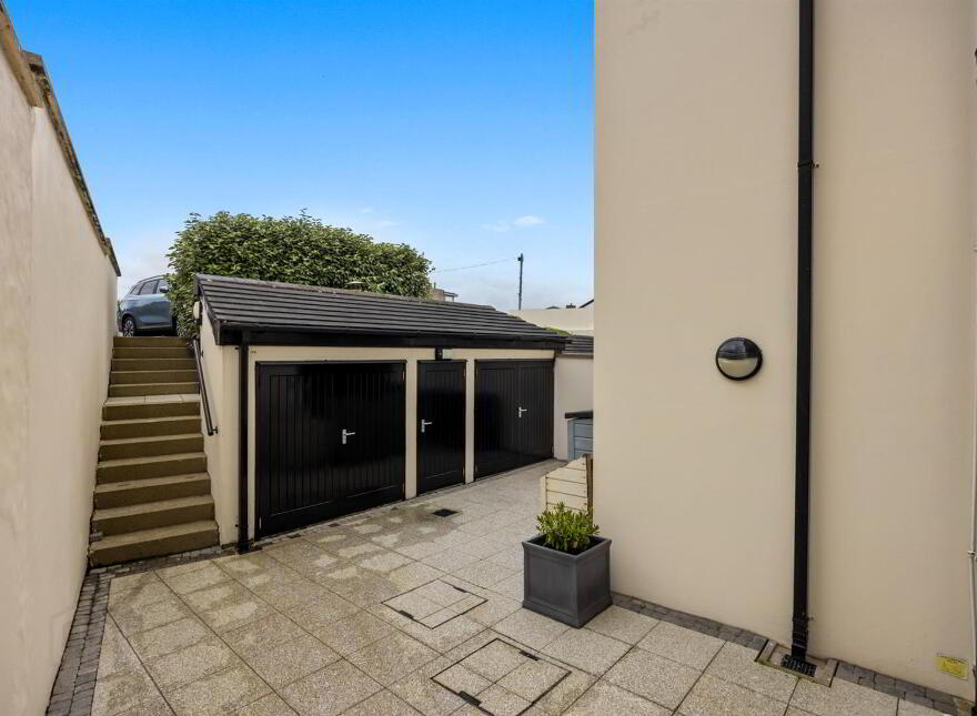 5 Harbour View, Dhu Varren, Portrush, BT56 8QL