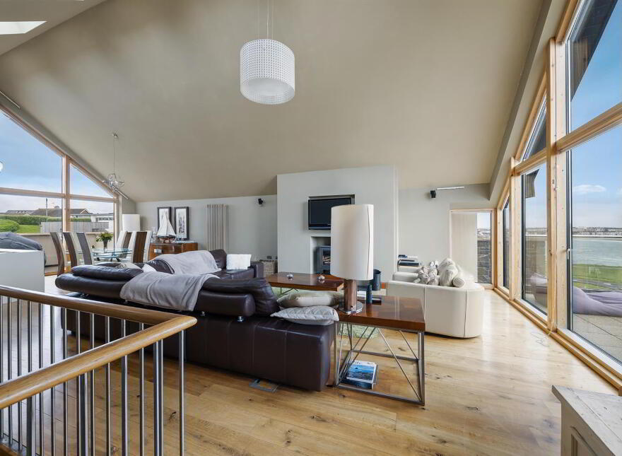 5 Harbour View, Dhu Varren, Portrush, BT56 8QL