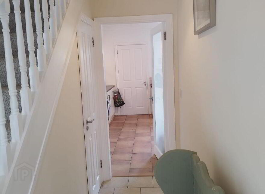 29 Cúirt Cregg, Galway Road, Derrylea, H71YP44