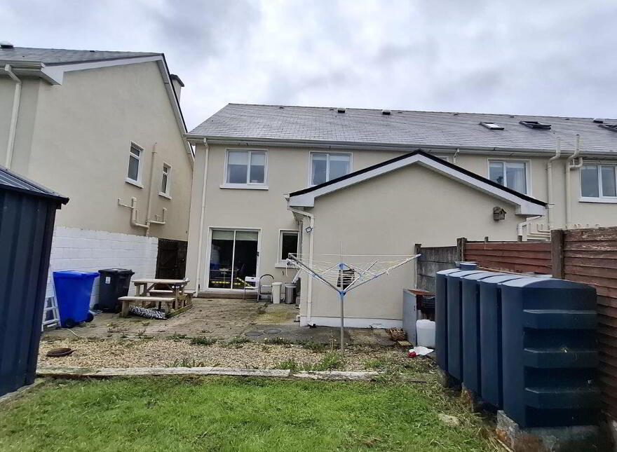 29 Cúirt Cregg, Galway Road, Derrylea, H71YP44