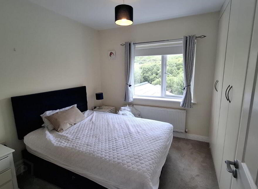 29 Cúirt Cregg, Galway Road, Derrylea, H71YP44