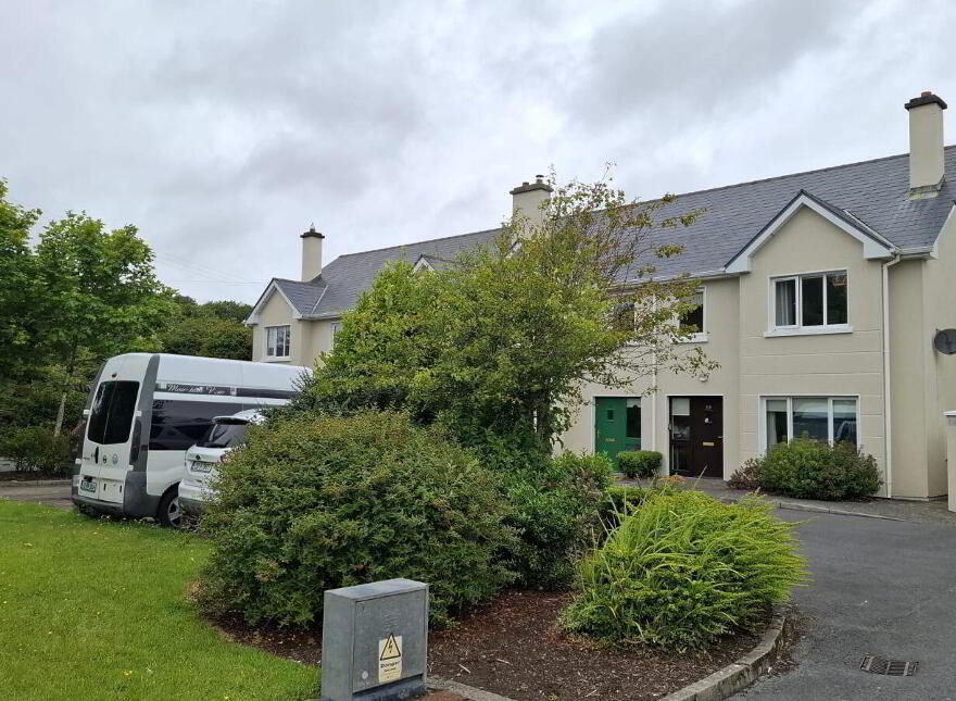 29 Cúirt Cregg, Galway Road, Derrylea, H71YP44