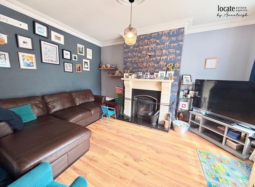 16 The Oaklands, Claudy, Derry, BT47 4FF
