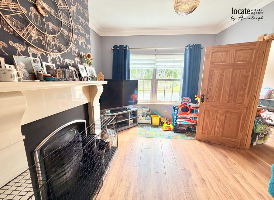 16 The Oaklands, Claudy, Derry, BT47 4FF