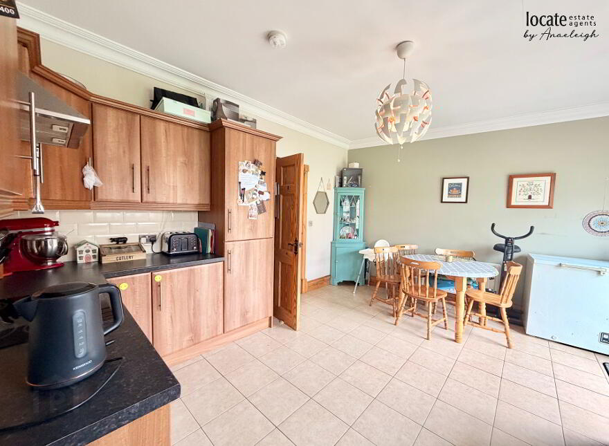 16 The Oaklands, Claudy, Derry, BT47 4FF