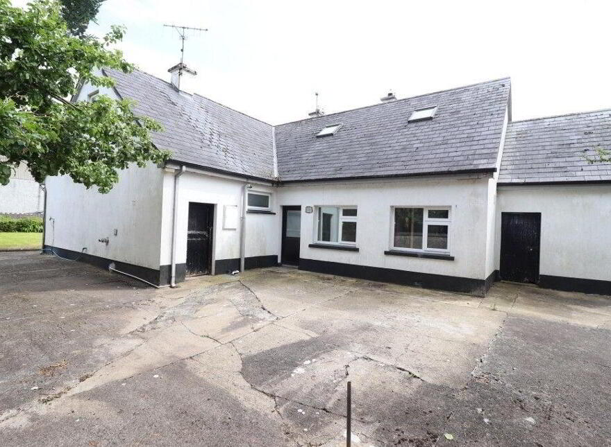 Grange Road, Knocklong, Garryspillane, V35PY57