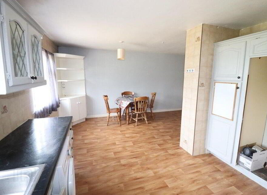 Grange Road, Knocklong, Garryspillane, V35PY57