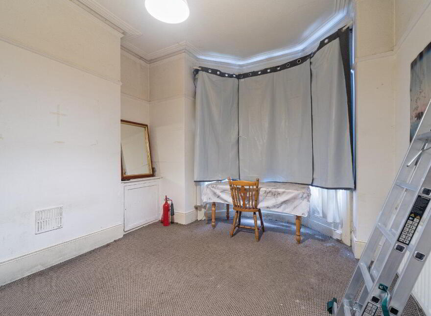 7 University Avenue, Belfast, BT7 1GX