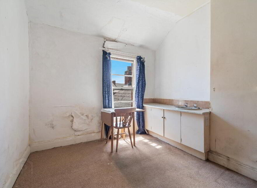 7 University Avenue, Belfast, BT7 1GX