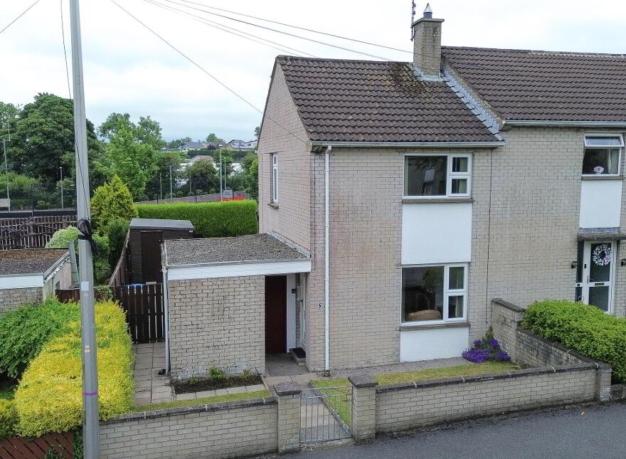 5 Gardenville Avenue, Omagh, BT79 7DB