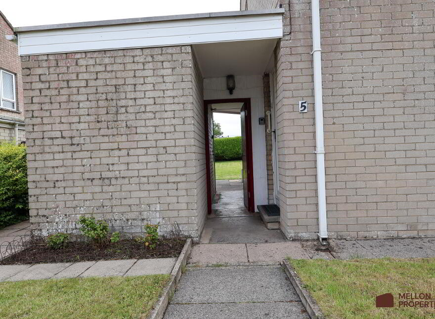 5 Gardenville Avenue, Omagh, BT79 7DB