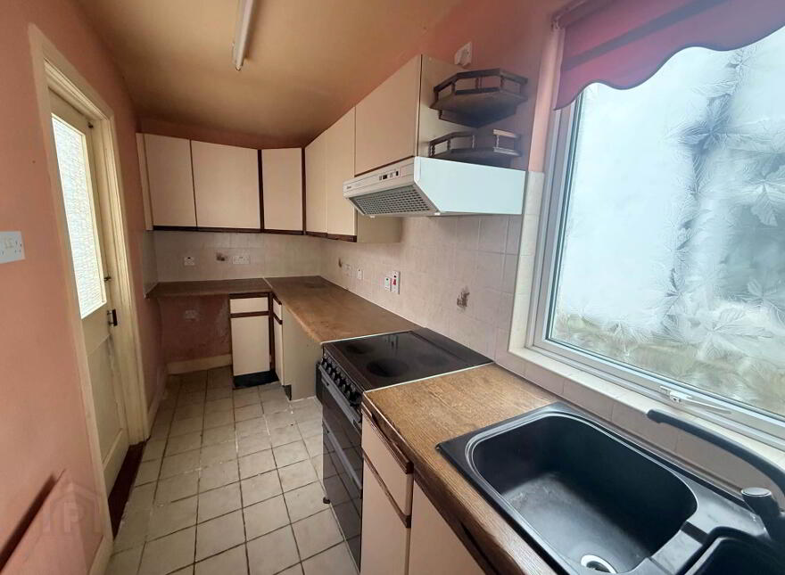 4 Ravenhill Crescent, Ravenhill, Belfast, BT6 8JU