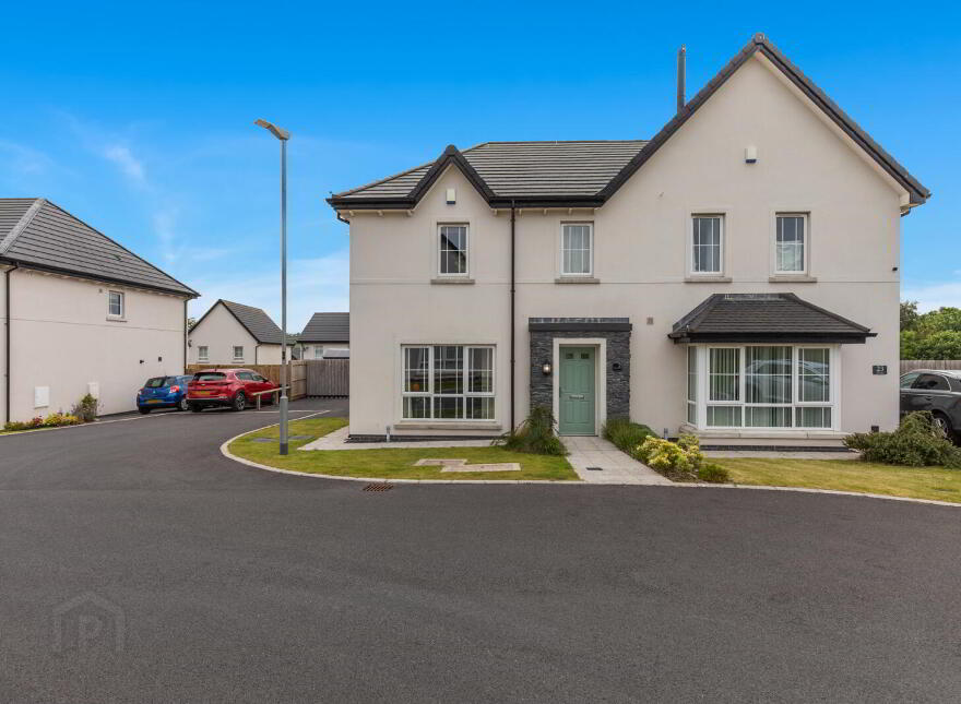 21 Millmount Quarry Avenue, Dundonald, Belfast, BT16 1BQ
