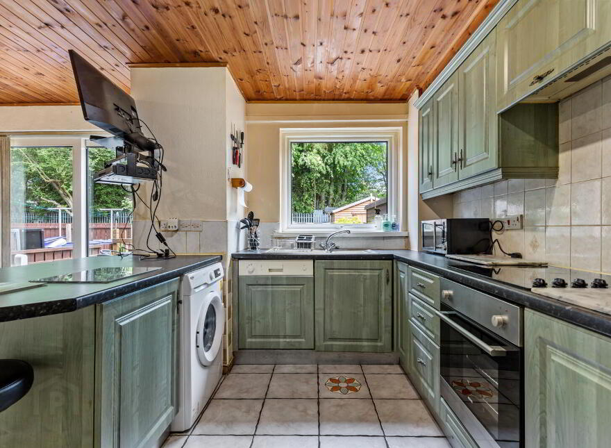 26 Inverwood Gardens, Belfast, BT4 1RG