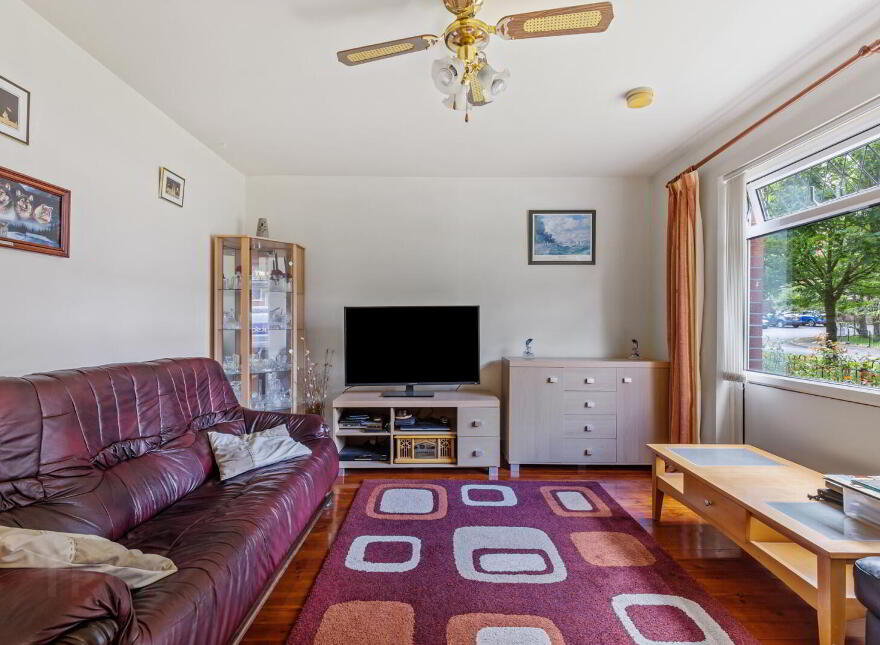 26 Inverwood Gardens, Belfast, BT4 1RG