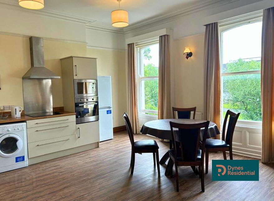 Apt 5, 16 College Gardens, Belfast, BT9 6BQ