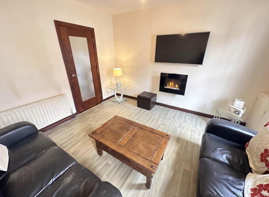 32 Iris Street, Falls Road, Belfast, BT12 7AR