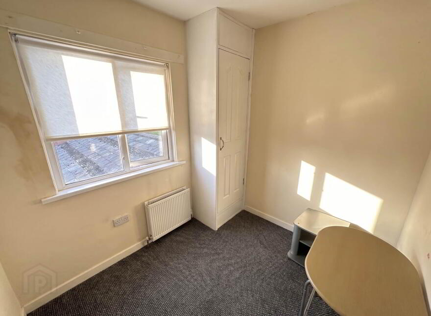 32 Iris Street, Falls Road, Belfast, BT12 7AR