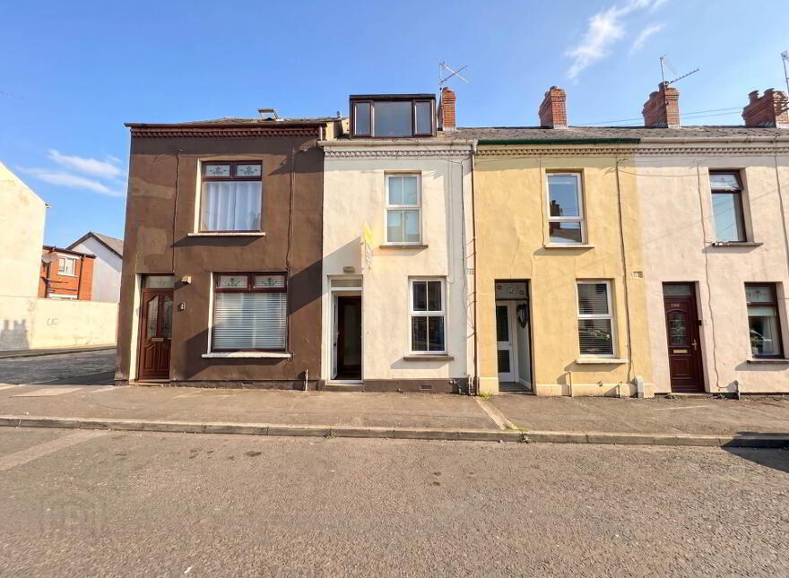 32 Iris Street, Falls Road, Belfast, BT12 7AR
