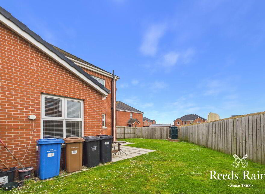 18 Gowland Gardens, Portavogie, Newtownards, BT22 1SX