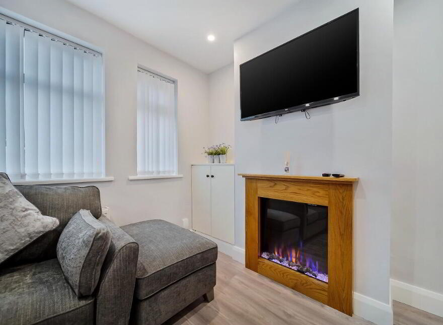 85 Joanmount Gardens, Belfast, BT14 6NY