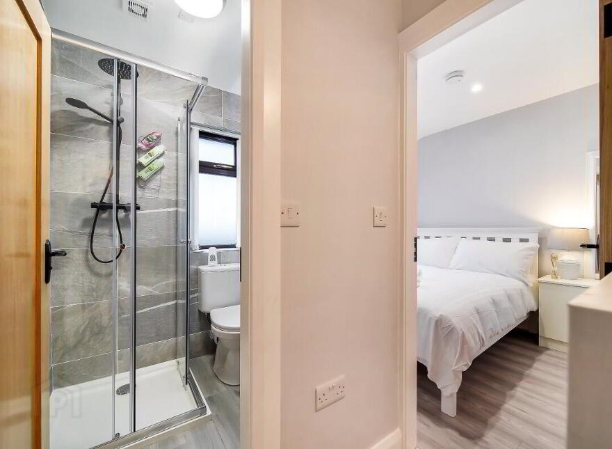 85 Joanmount Gardens, Belfast, BT14 6NY