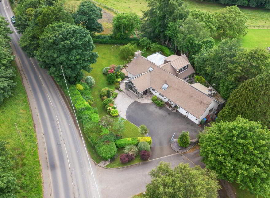 171 Ballylesson Road, Belfast, BT8 8JU