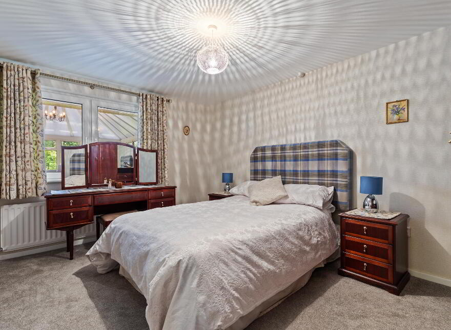 171 Ballylesson Road, Belfast, BT8 8JU