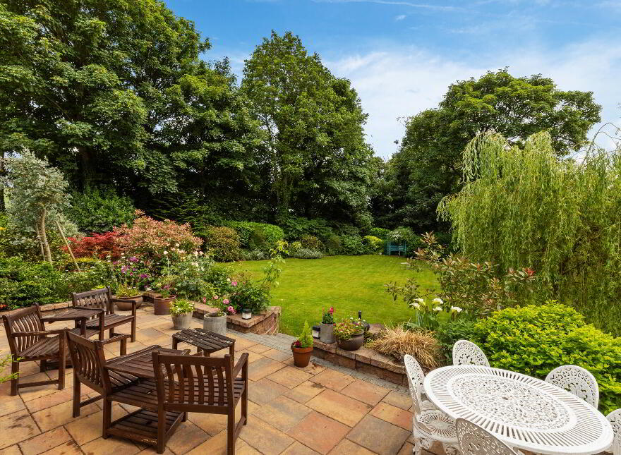 171 Ballylesson Road, Belfast, BT8 8JU