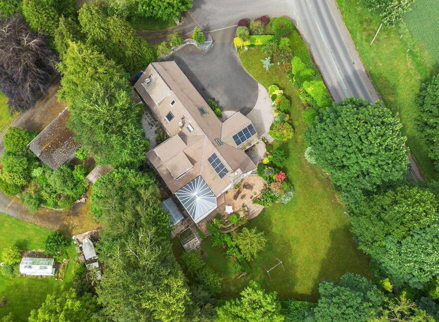171 Ballylesson Road, Belfast, BT8 8JU
