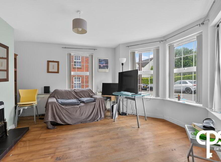 32B Ashley Avenue, Belfast, BT9 7BT