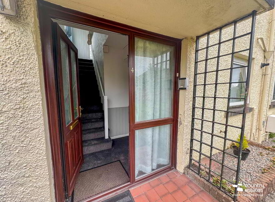 4 The Flats, Rashee Road, Ballyclare, BT39 9HR
