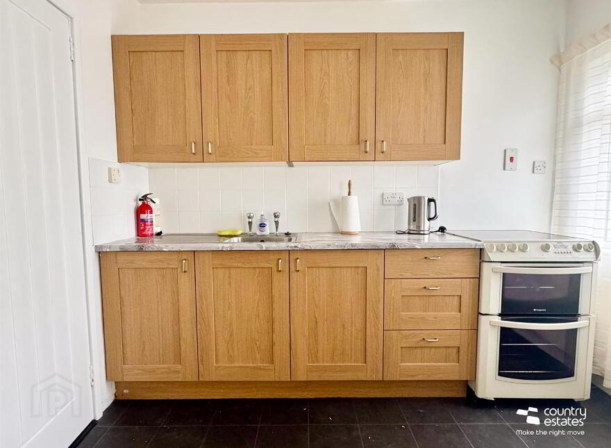 4 The Flats, Rashee Road, Ballyclare, BT39 9HR