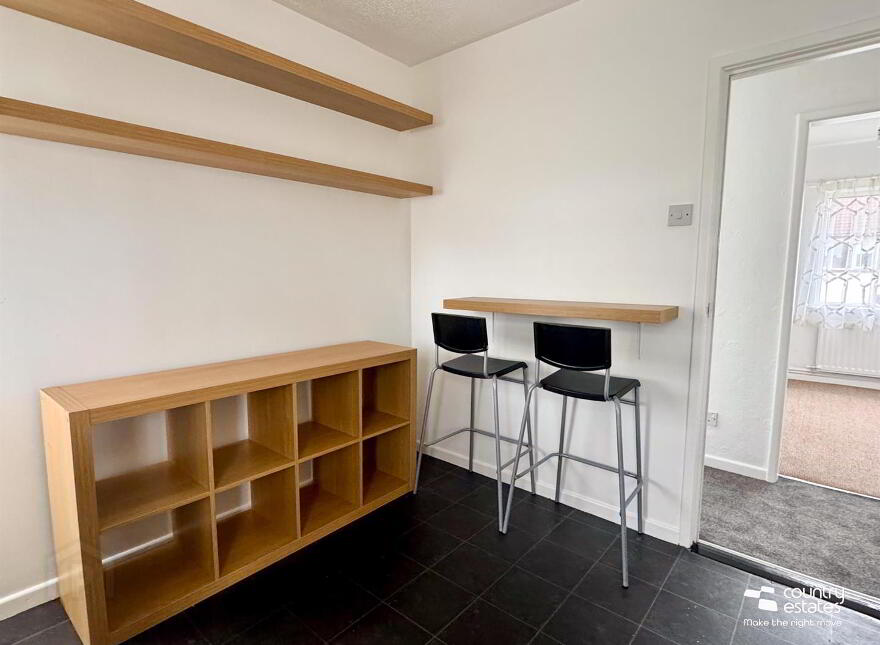 4 The Flats, Rashee Road, Ballyclare, BT39 9HR