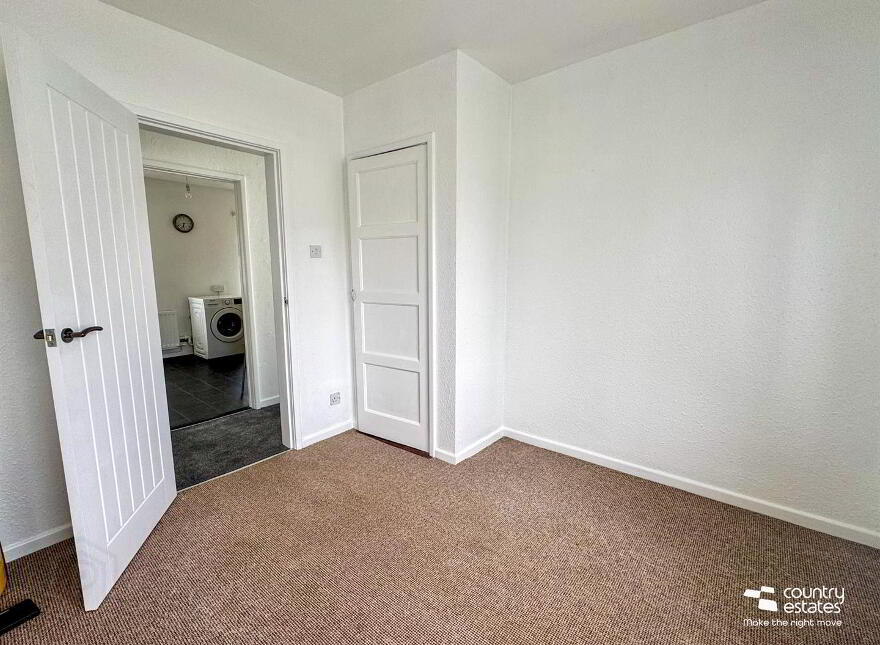 4 The Flats, Rashee Road, Ballyclare, BT39 9HR